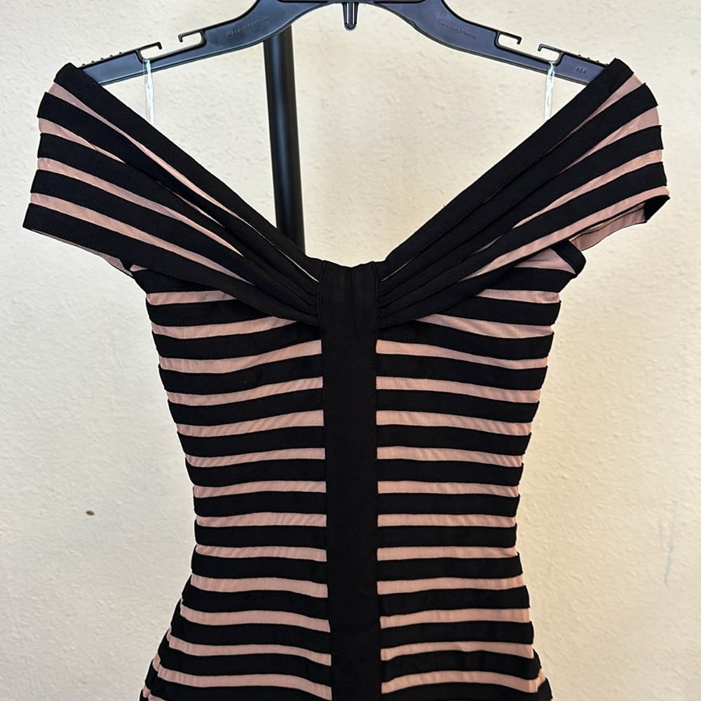 HOUSE OF CB 'Petra' Striped Bandage Midi Dress black NWOT size XS - Picture 5 of 15